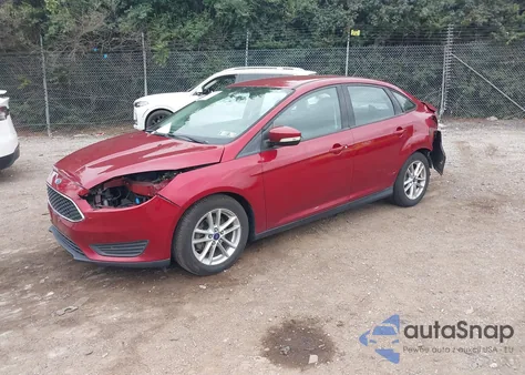 2016 Ford Focus Se z USA, uszkodzony, nr VIN 1FADP3F21GL232287